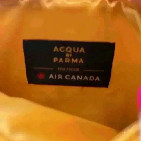 Acqua Di Parma for Air Canada Travel Pouch - Picture 8 of 10